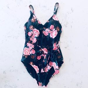 Zest Resort One Piece Floral Swimsuit - EUC